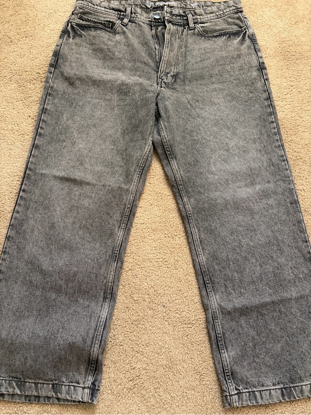 Classic Men's Gray Wide-Leg Jeans